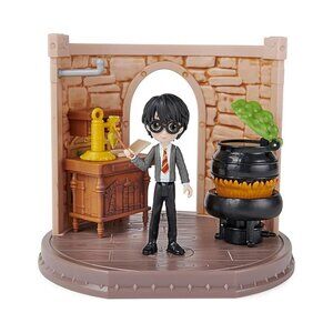 Wizarding World Harry Potter, Magical Minis Potions Classroom with Exclusive Har